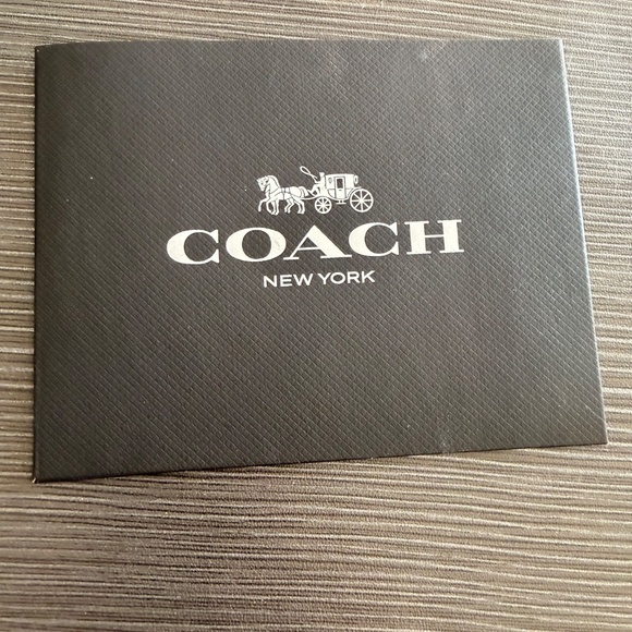 Coach Rogue 30 - Never Carried - Picture 15 of 15